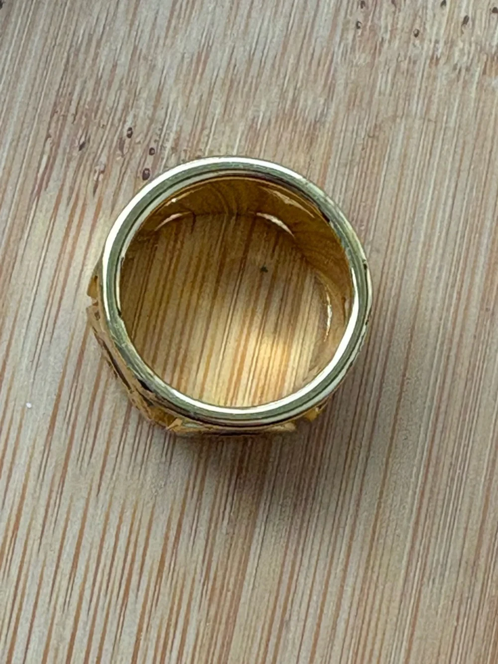 Bimba Y Lola Gold Tone Wide-Band Statement Ring with Red Ladybug Design Size 6.5 - Picture 5 of 9